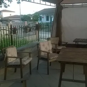 Aparthotel Di Via Dei Salici, Gropello Cairoli